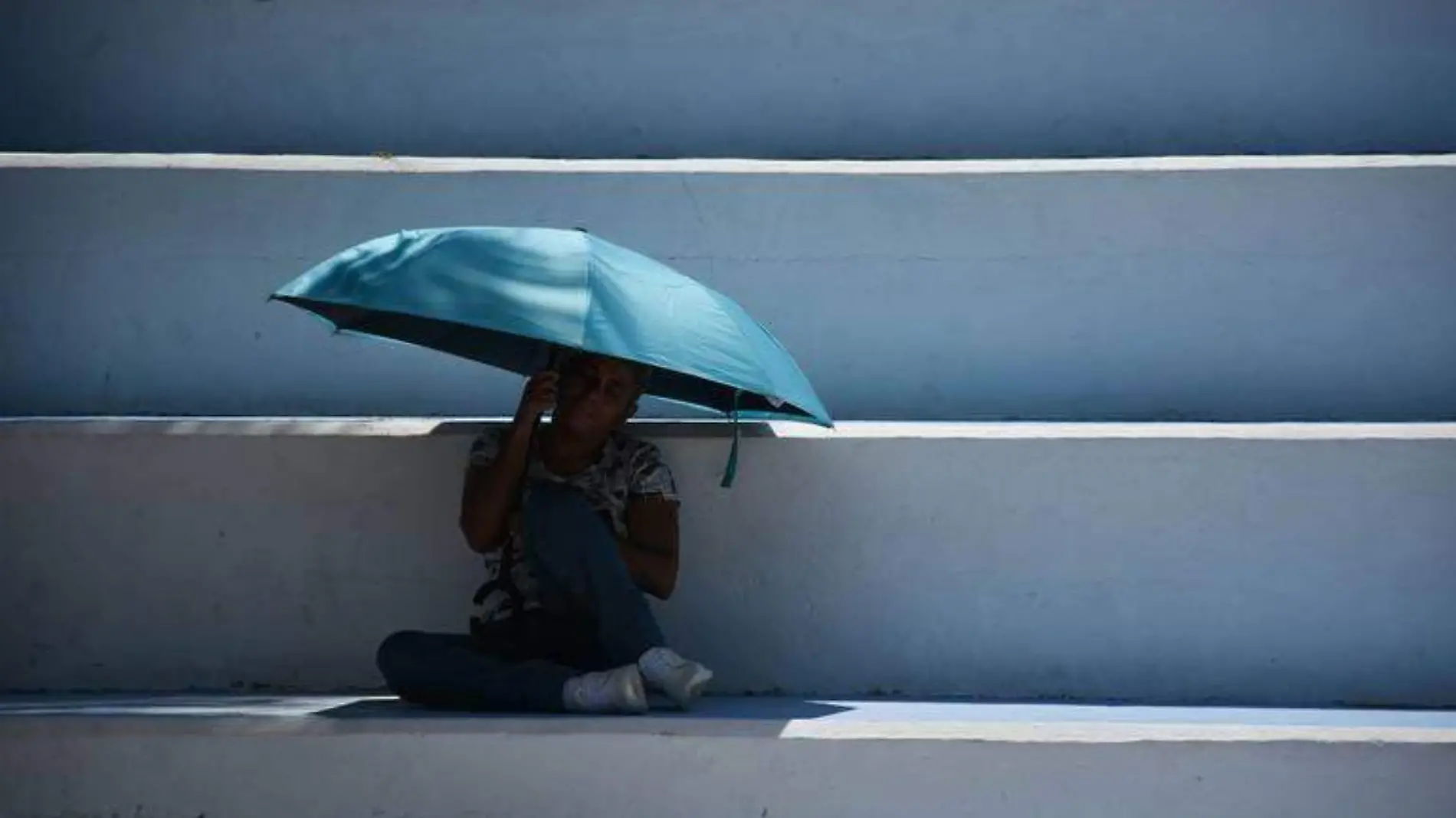 calor clima alta temperatura sombrilla